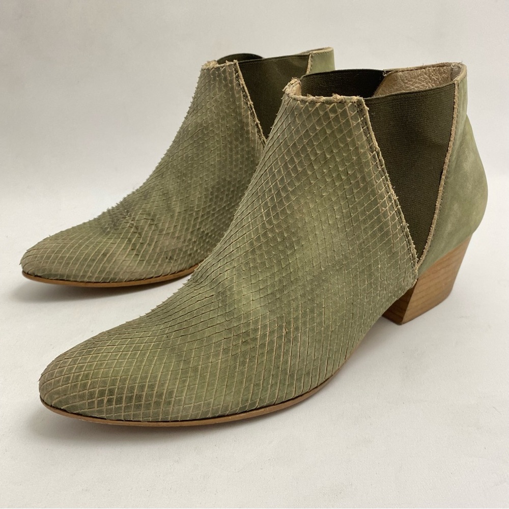 5028 Fifty-Twenty Eight Chunky Heel Snake Print Booties Ankle Boots 8.5 - 9 /39
